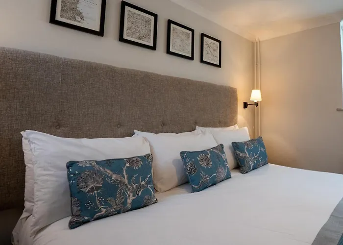 Horwood House Hotel